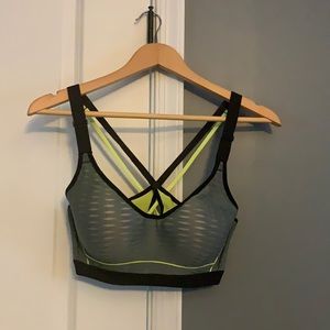 Women’s Victoria’s Secret Sport sports bra